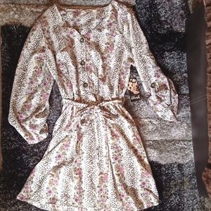 Floral dress with pockets